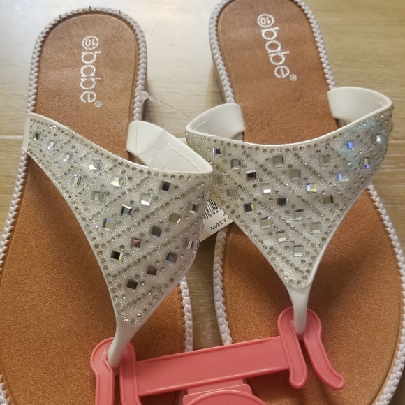 Slides - Picture 5 of 8